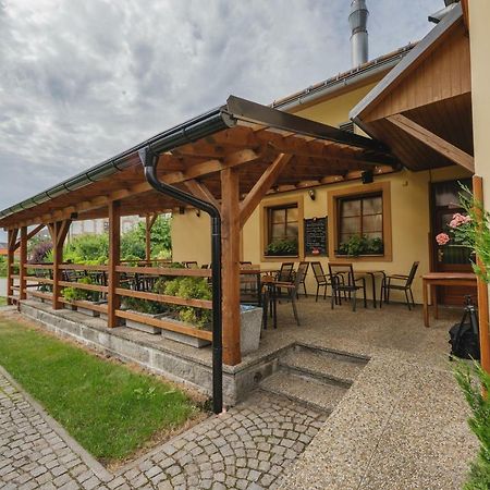 Hotel Taverna Javorník Esterno foto