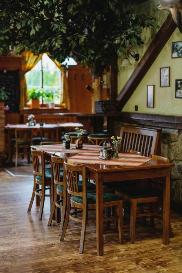 Hotel Taverna Javorník Esterno foto