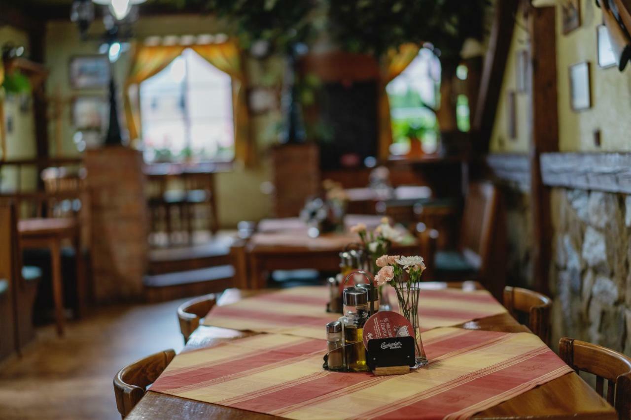 Hotel Taverna Javorník Esterno foto