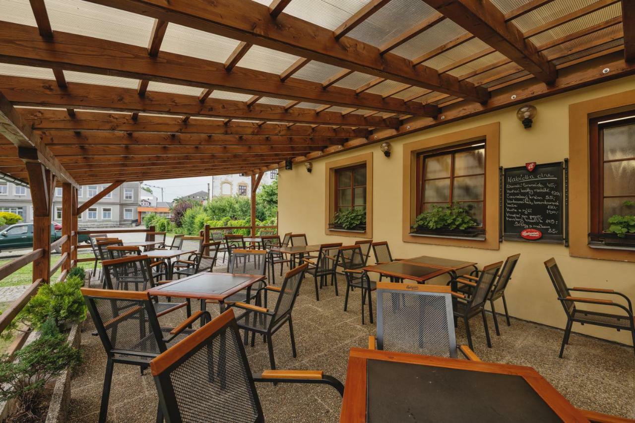 Hotel Taverna Javorník Esterno foto