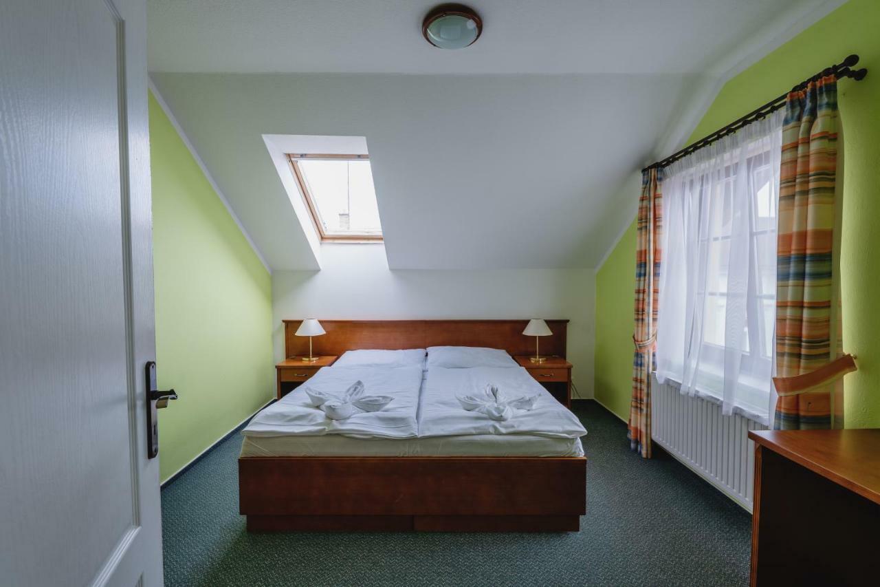 Hotel Taverna Javorník Esterno foto