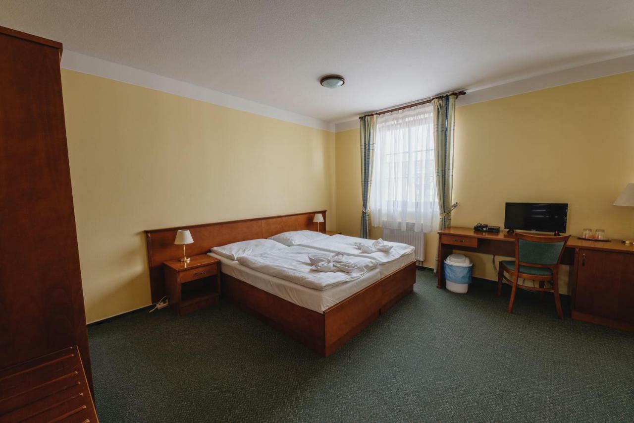 Hotel Taverna Javorník Esterno foto